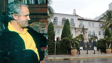 assassino gianni versace nome|O Assassinato de Gianni Versace: Conheça o caso e os.